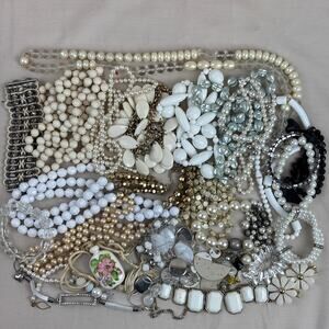 Craft Jewelry Lot - 2 lbs White Cream Bead Stone Pearl Rhinestone Flower